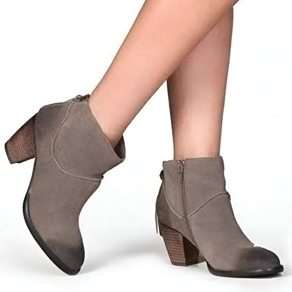 Steve Madden Taupe Milaan Leather Suede Heeled Ankle Bootie - Picture 1 of 11